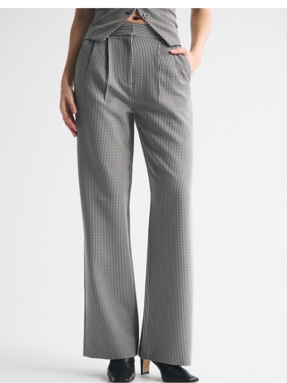Abercrombie & Fitch Sloane Tailored Wide Leg Pant